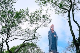 Khám phá Tượng Phật Bà Núi Bà Đen bằng đồng cao nhất Châu Á